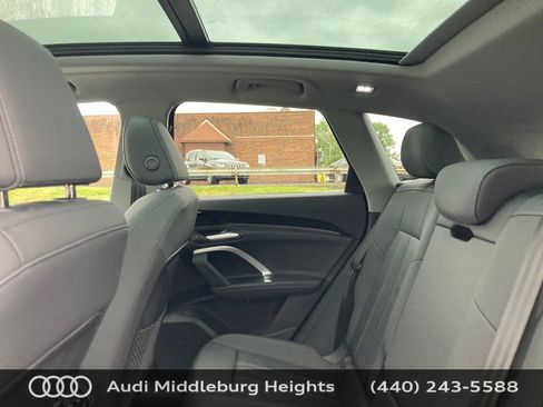 Used 2025 Audi Q5 Premium w/ Convenience Package image 29