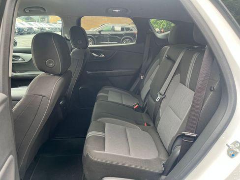 Used 2025 Chevrolet Blazer LT FWD image 28