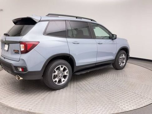 Used 2022 Honda Passport TrailSport image 2