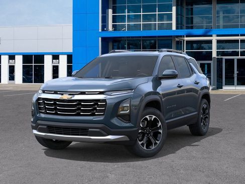 New 2026 Chevrolet Equinox LT image 6
