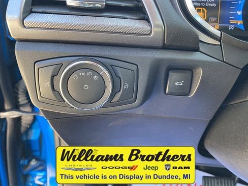 Used 2020 Ford Fusion SE image 12