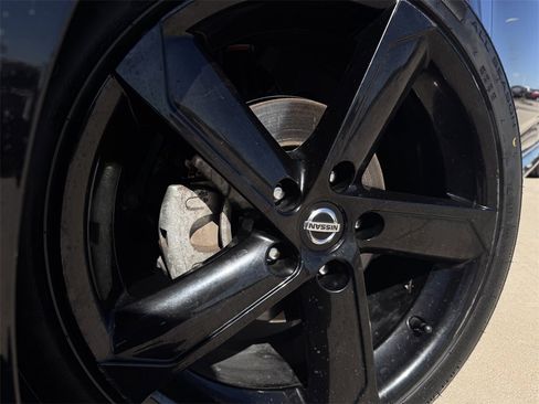 Used 2023 Nissan Sentra SR w/ SR Premium Package image 9