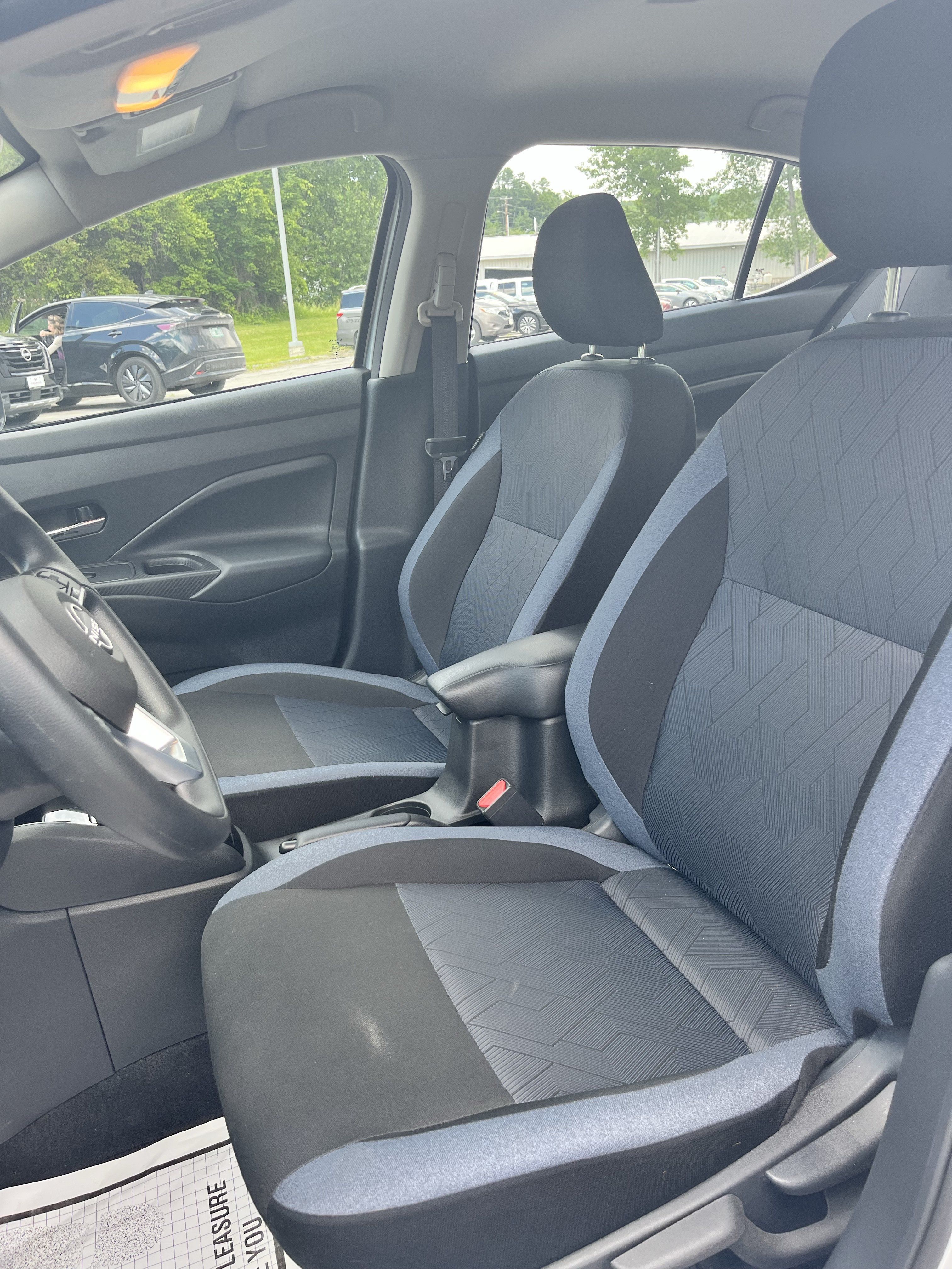 Used 2025 Nissan Versa SV w/ Trunk Package FWD image 15