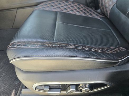 Used 2024 Jeep Grand Cherokee L Summit w/ High Altitude Package image 19