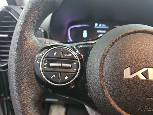 Certified 2023 Kia Soul S image 17