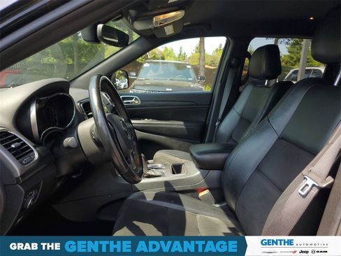 Used 2020 Jeep Grand Cherokee Altitude image 6