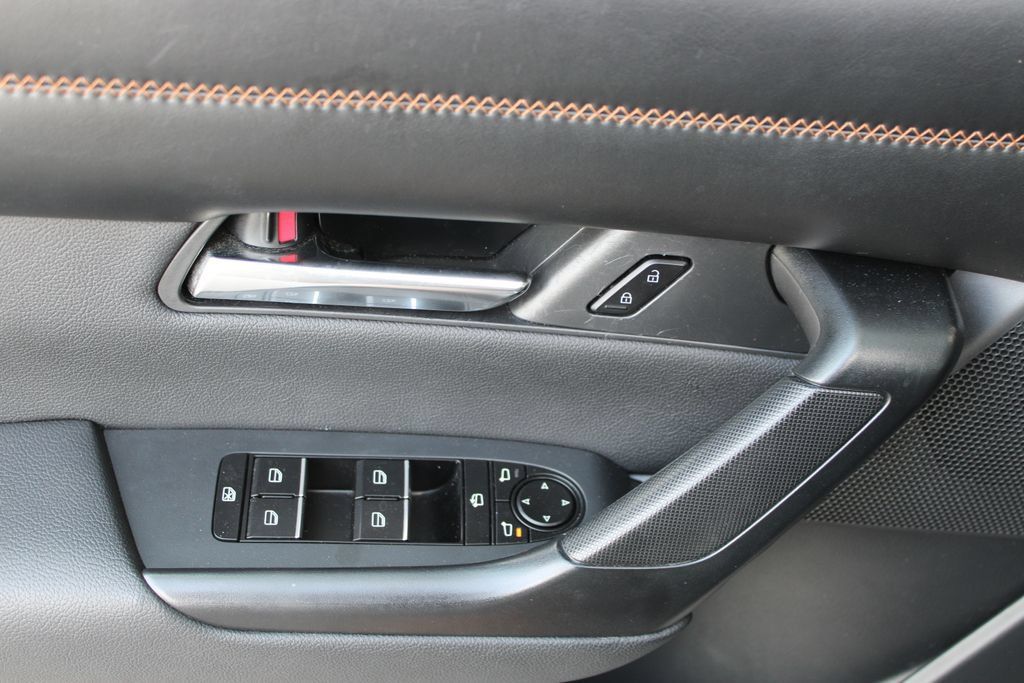 Used 2025 MAZDA CX-50 AWD 2.5 S w/ Premium Plus Pkg image 12