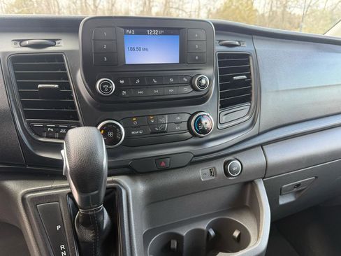 Used 2020 Ford Transit 350 XL image 22