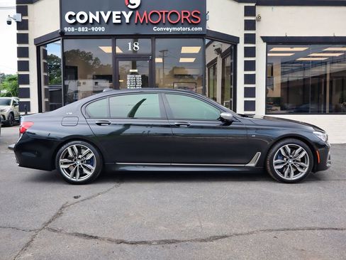 Used 2018 BMW M760i xDrive w/ Luxury Rear Seating Package AWD/4WD image 9