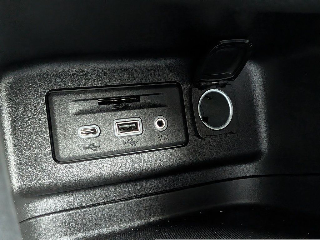 Certified 2024 Chevrolet Equinox LT FWD image 20