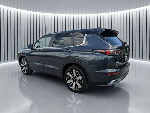 New 2026 Mitsubishi Outlander SE FWD image 6