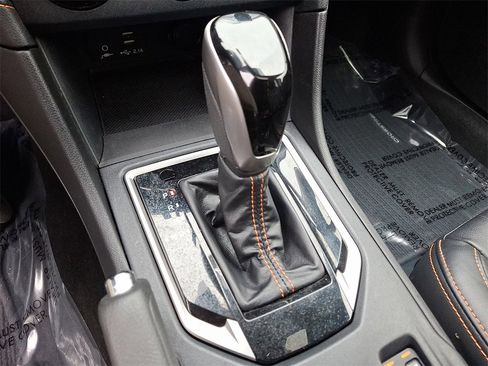 Used 2020 Subaru Crosstrek 2.0i Limited w/ Moonroof Package w/Navigation image 15