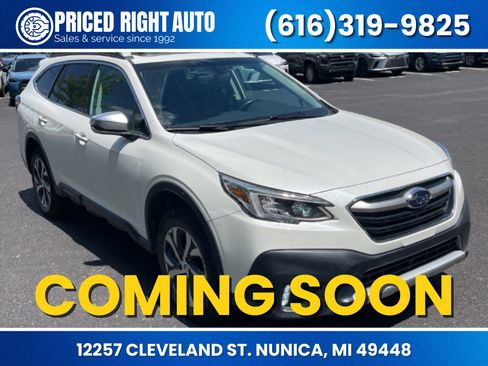 Used 2022 Subaru Outback Touring AWD/4WD image 1