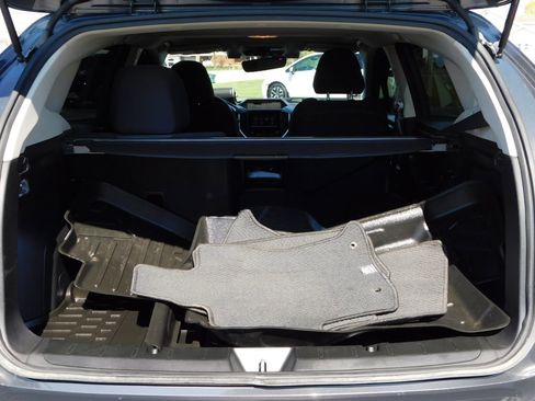 Used 2023 Subaru Crosstrek 2.0i Premium image 23