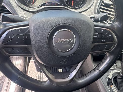 Used 2020 Jeep Cherokee Limited AWD/4WD image 20