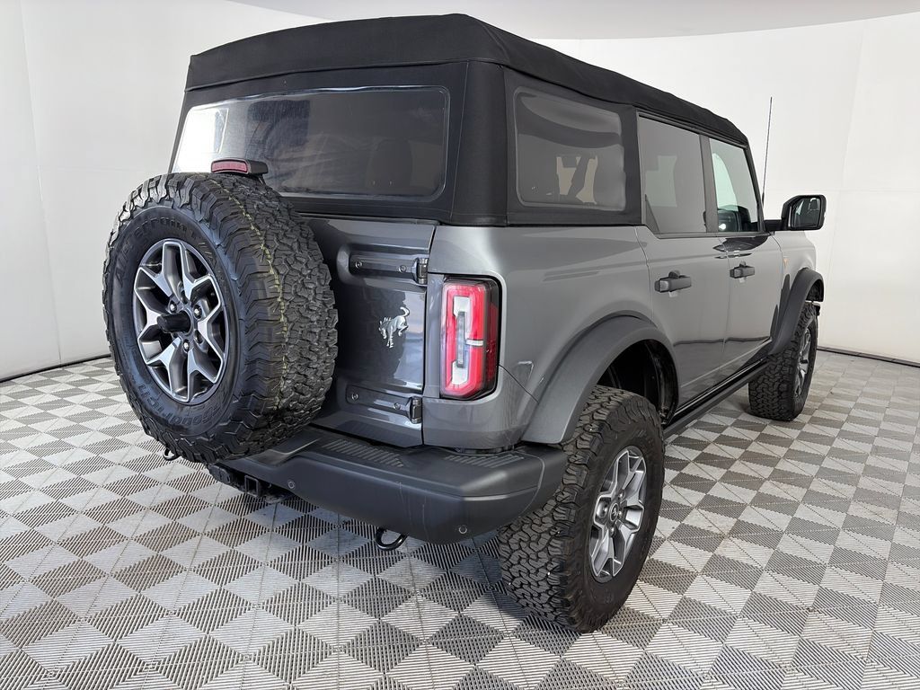 Certified 2024 Ford Bronco Badlands AWD/4WD image 7