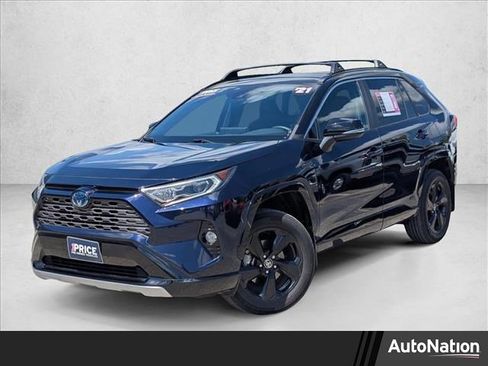 Used 2021 Toyota RAV4 XSE image 1