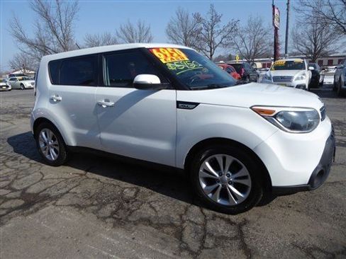Used 2014 Kia Soul + image 5