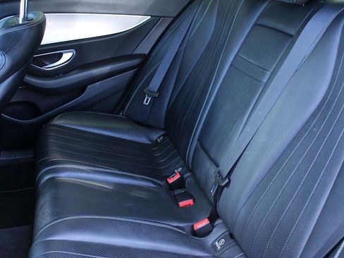 Used 2018 Mercedes-Benz E 300 image 18