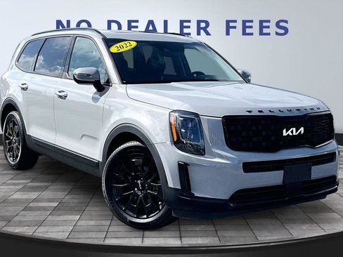 Used 2022 Kia Telluride EX w/ EX Premium Package AWD/4WD image 3