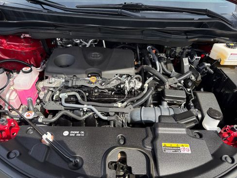 Used 2022 Toyota Sienna XLE w/ XLE Plus Package image 21