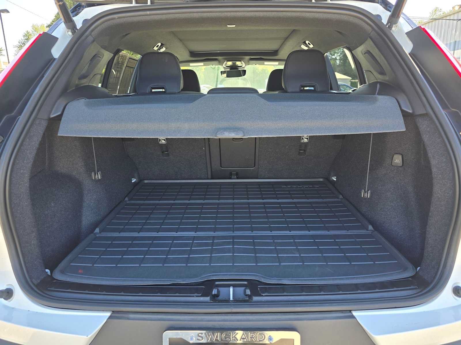 Certified 2023 Volvo XC40 Recharge Ultimate w/ Protection Package Premier AWD/4WD image 14