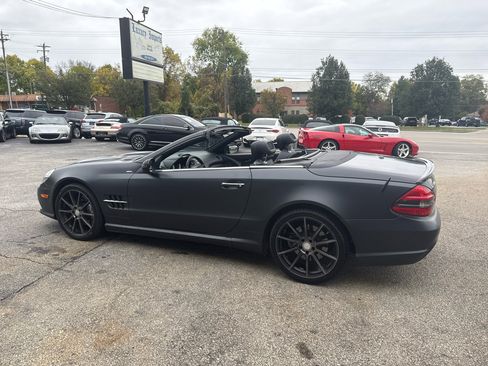 Used 2011 Mercedes-Benz SL 550 image 9