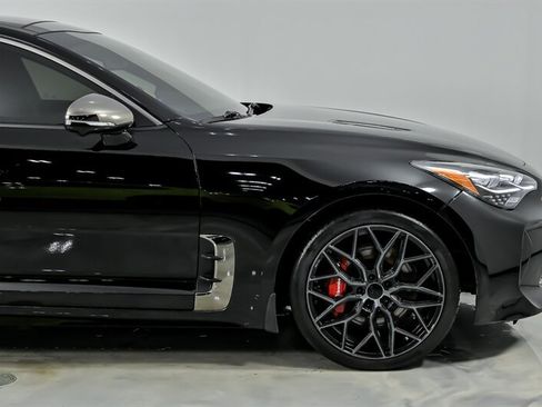 Used 2022 Kia Stinger GT2 AWD/4WD image 15