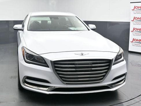 Used 2018 Genesis G80 3.8 RWD image 3