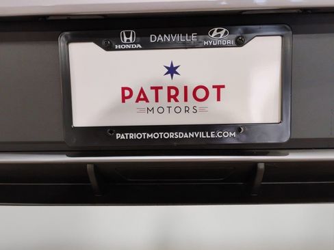 Used 2025 Hyundai Elantra Sport image 41