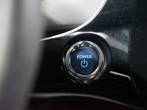 Used 2018 Toyota Prius One image 21