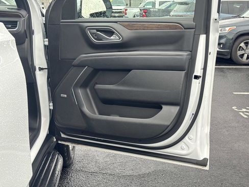 Certified 2024 Chevrolet Suburban Premier image 12