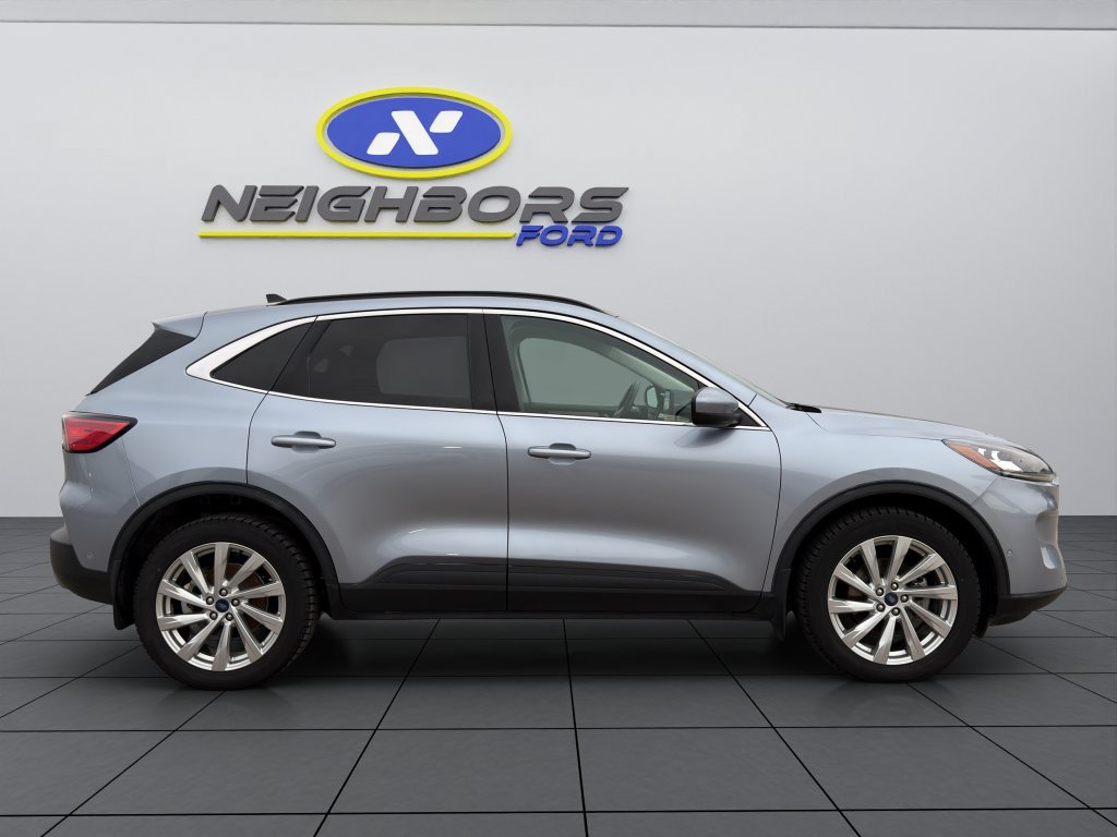 Used 2022 Ford Escape Titanium w/ Titanium Elite Package AWD/4WD image 7