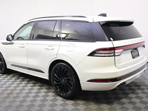 New 2026 Lincoln Aviator Reserve AWD/4WD image 3