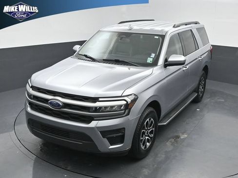 Used 2023 Ford Expedition XLT RWD image 11