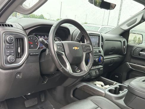 Used 2021 Chevrolet Silverado 1500 LTZ w/ LTZ Premium Package AWD/4WD image 10