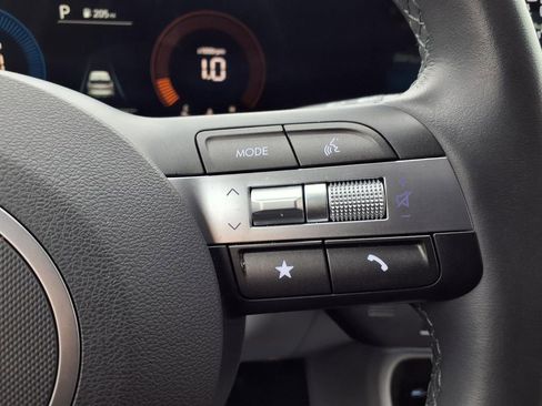 Used 2025 Hyundai Kona SEL image 14