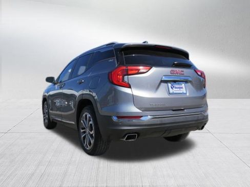 Used 2018 GMC Terrain SLT w/ Preferred Package image 5