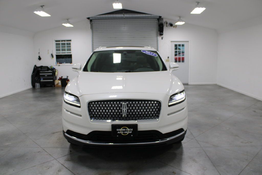 Used 2023 Lincoln Nautilus Reserve w/ Equipment Group 201A FWD image 3