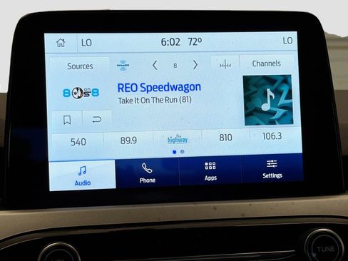 Used 2022 Ford Escape SE FWD image 9