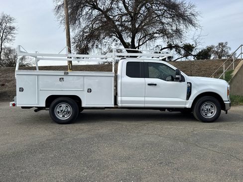 New 2026 Ford F350 XL w/ XL Chrome Package image 2
