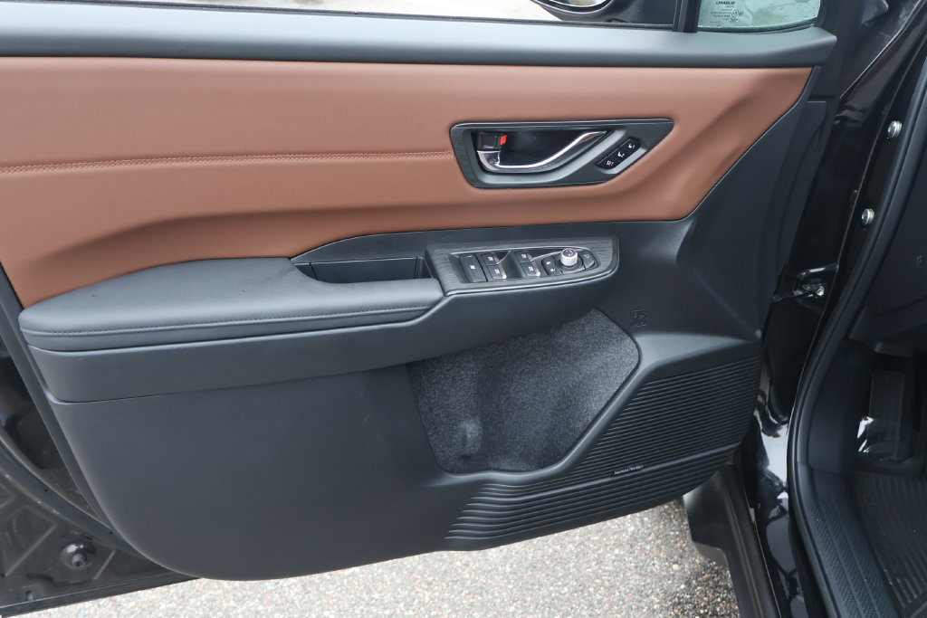 Certified 2026 Subaru Outback Touring AWD/4WD image 11