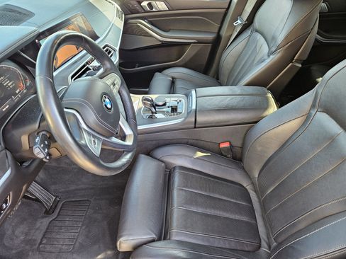 Used 2020 BMW X7 xDrive40i w/ Premium Package image 15
