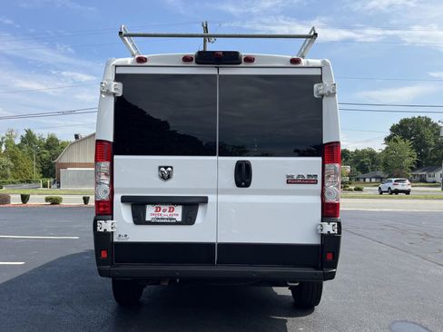 Used 2021 RAM ProMaster 2500 w/ Convenience Group FWD image 19