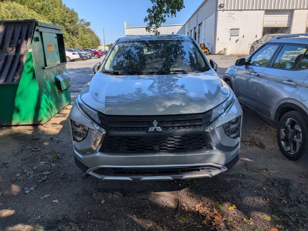 Used 2025 Mitsubishi Eclipse Cross AWD image 2