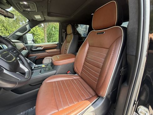 Used 2024 GMC Sierra 2500 Denali Ultimate AWD/4WD image 16