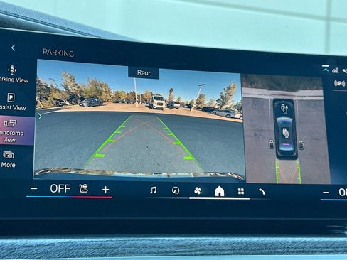 Used 2025 BMW 740i RWD image 26