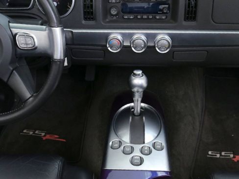 Used 2003 Chevrolet SSR w/ Preferred Equipment Group image 26