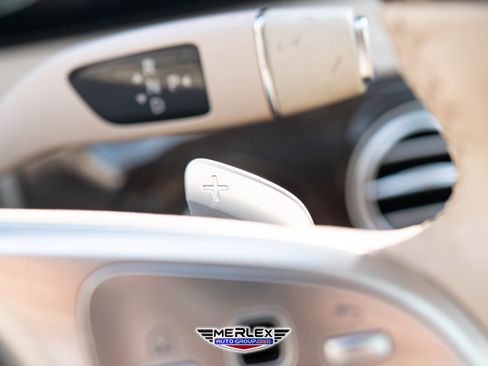Used 2020 Mercedes-Benz S 560 4MATIC Sedan w/ Premium Package image 26