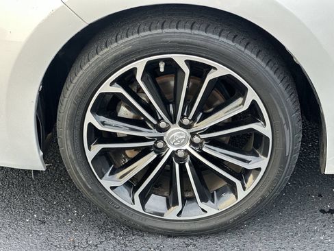 Used 2016 Toyota Corolla S FWD image 13